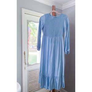 Ingrid & Isabel Meadow Chambray Dress (Size Small) worn once